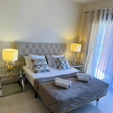 Apartment Pj Luxury Sotoserena